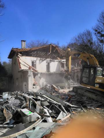 Chantier de démolition de la Pharmacie des 4 chemins