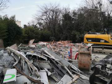 Chantier de démolition de la Pharmacie des 4 chemins